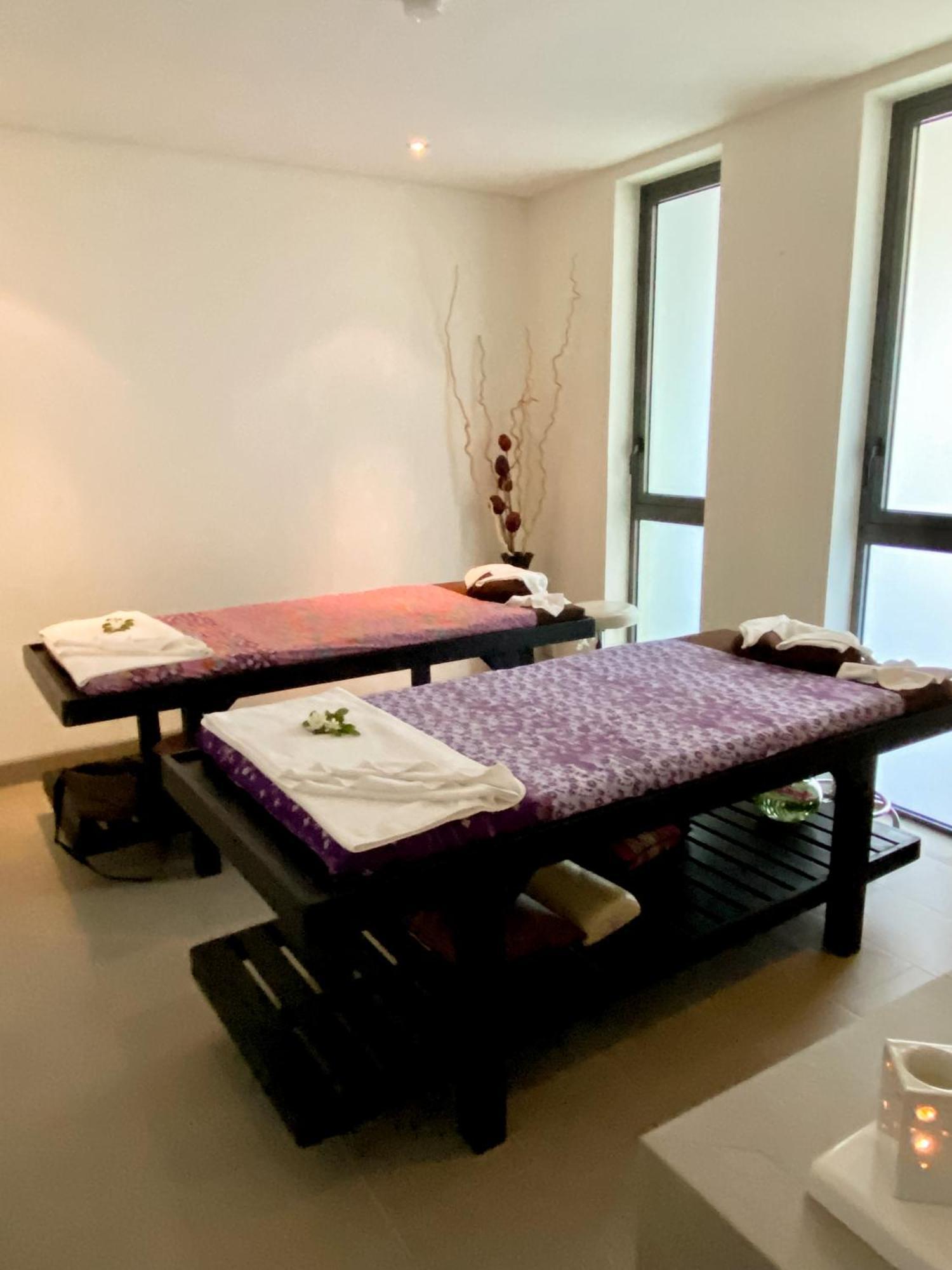 Lets Phuket Twin Sands Resort & Spa Patong Esterno foto