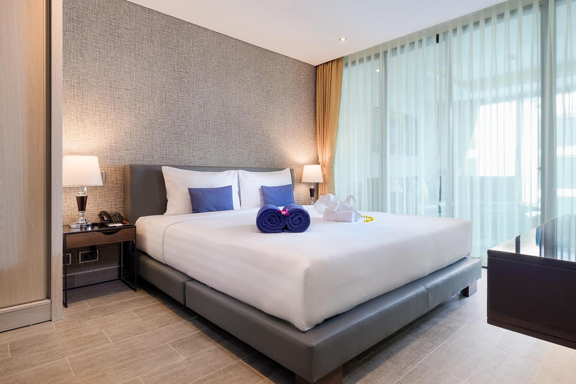 Lets Phuket Twin Sands Resort & Spa Patong Esterno foto
